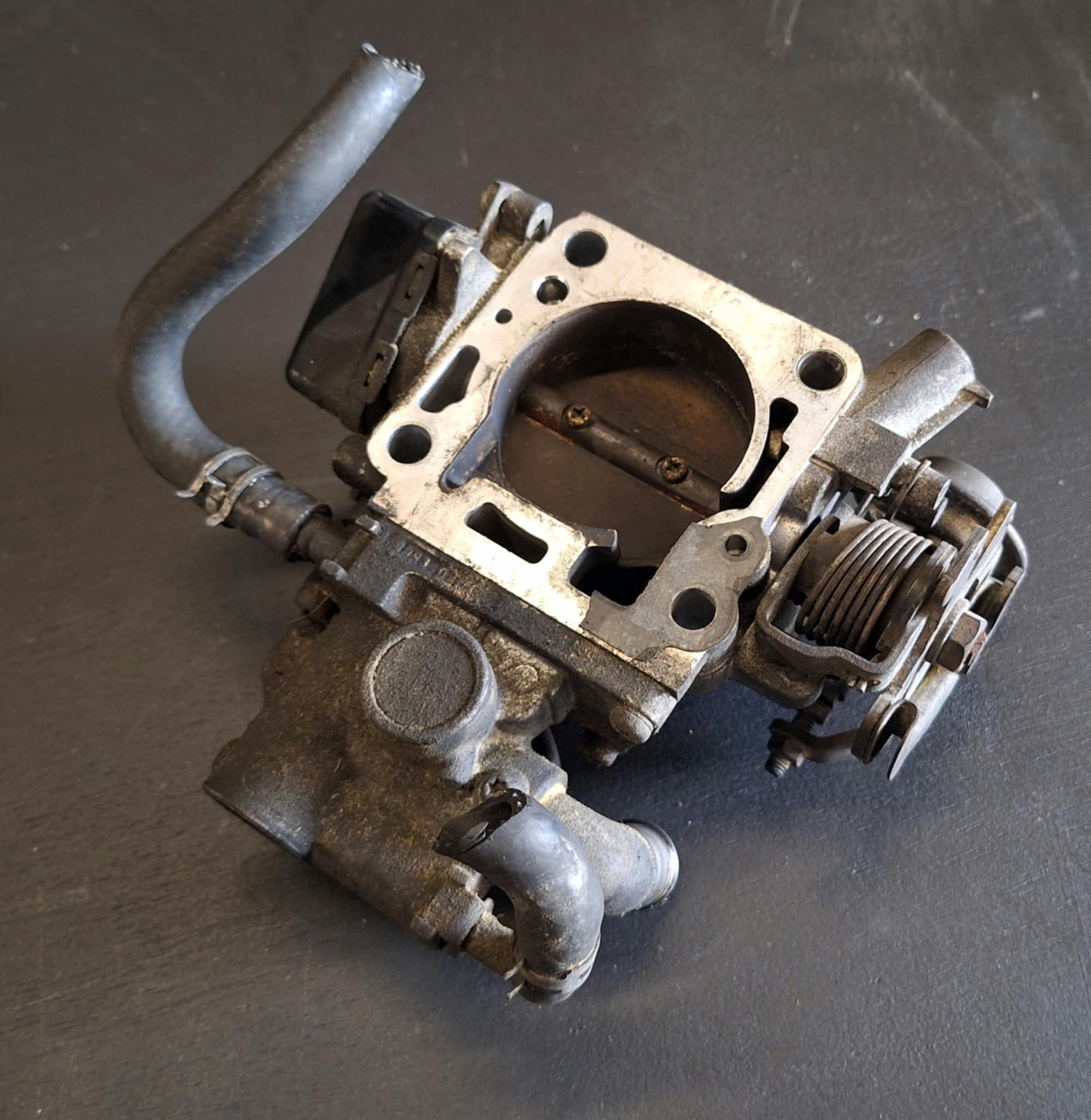 90-93 Miata Throttle Body Assembly [Used] - B61P-13-640B – Leroy