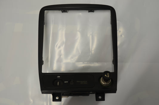 99-05 Miata Tombstone Radio Bezel Center Trim [USED] - 00NB18G3