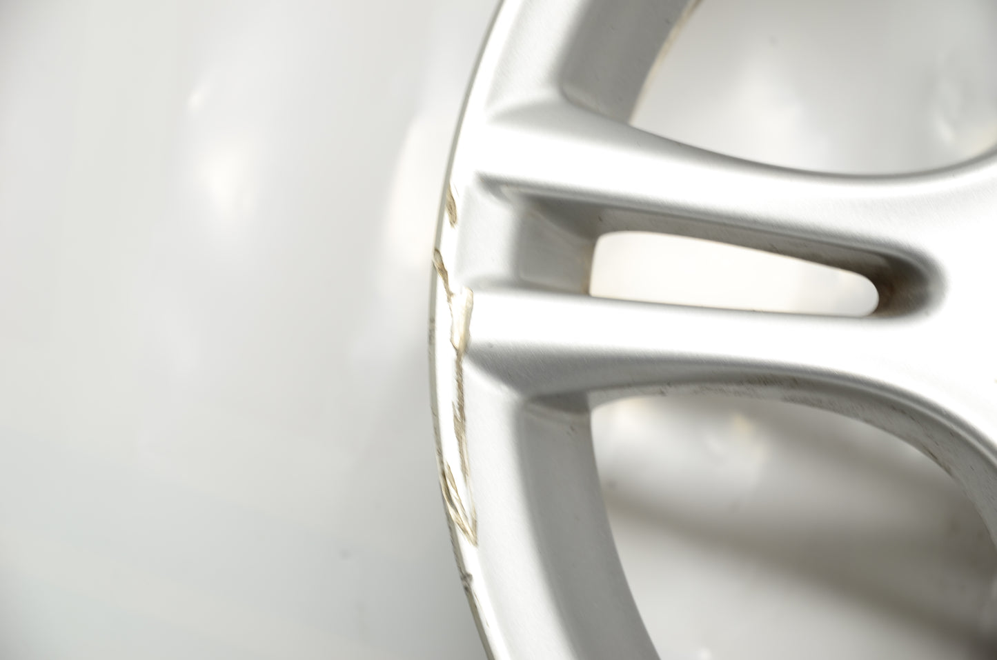 04-05 NB Double Spoke Wheel with Center Cap [Used] - 9965436560