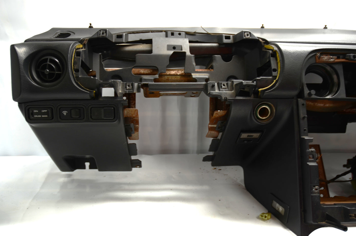 90-93 Miata Dash [Used] - NE51-60-400E02 - PICK UP ONLY