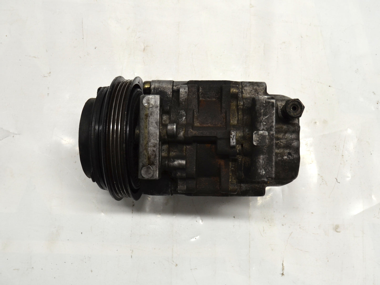 90-93 Mazda Mx-5 Miata 1.6L NA Ac Compressor Assembly - USED