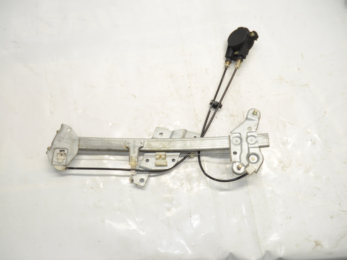 99-05 Mazda MX-5 Miata OEM LEFT DRIVER SIDE Manual Window Regulator -USED
