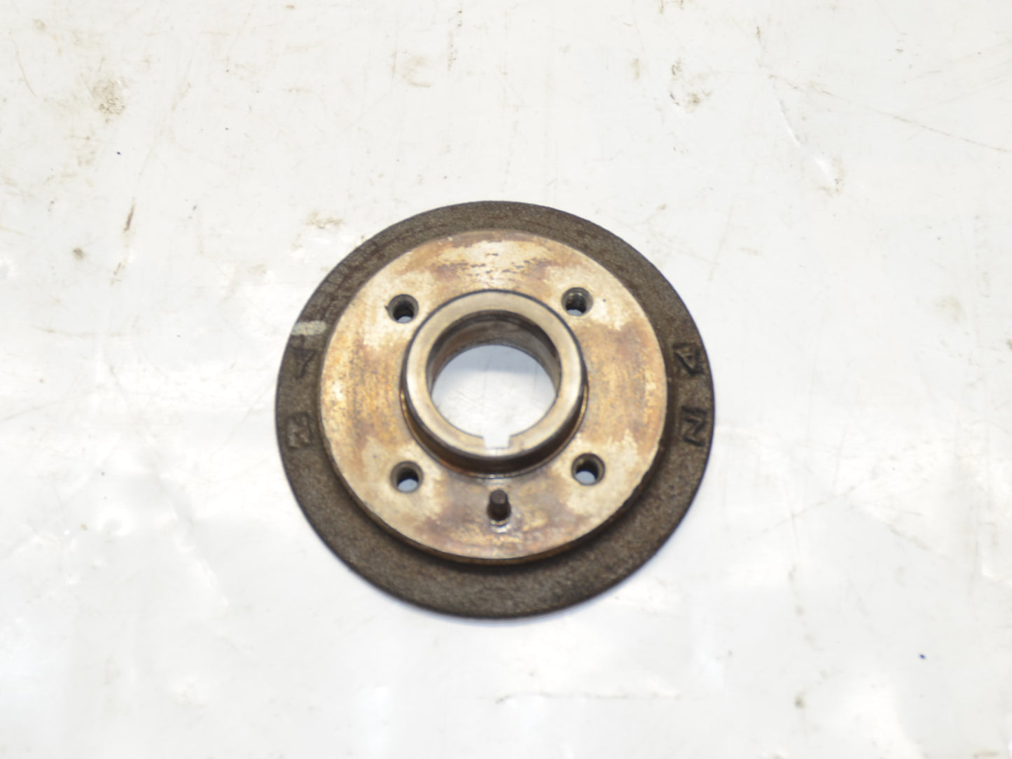 91.5-05 Crank Pully Boss - USED