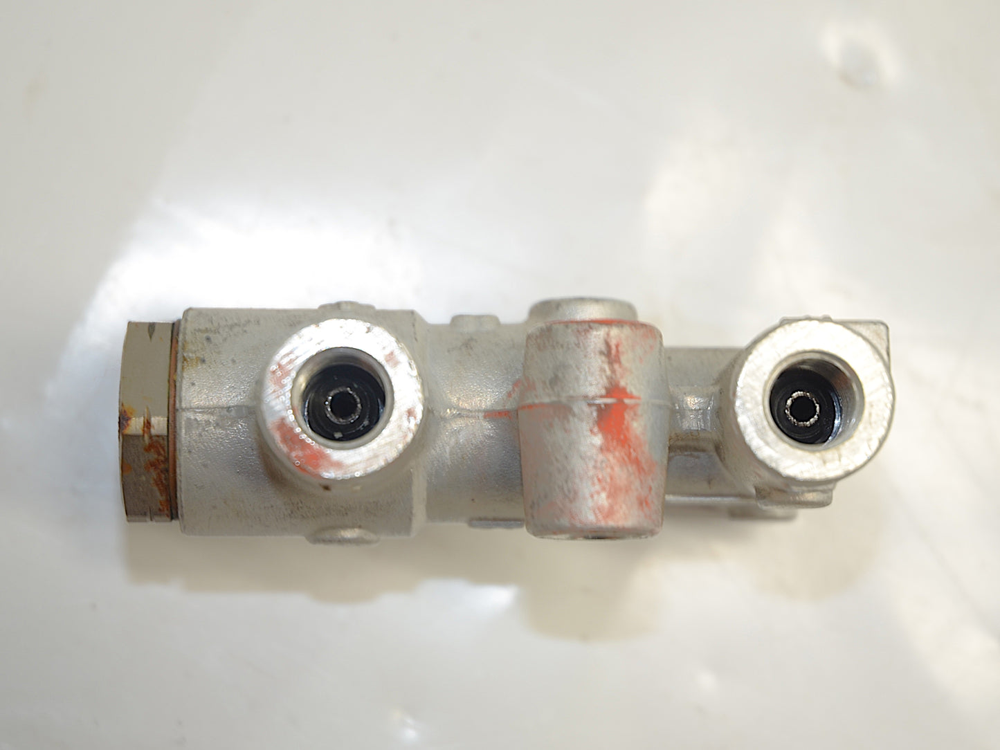 Mazda Miata MX-5 90-93 Brake Proportioning Valve