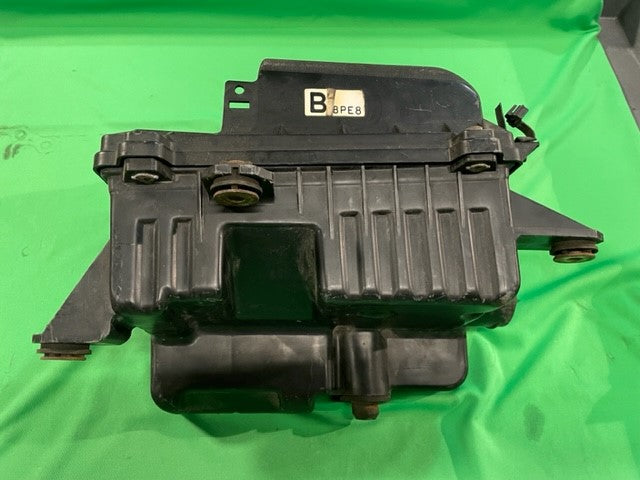 94-97 Miata Air Cleaner Assembly [Used]