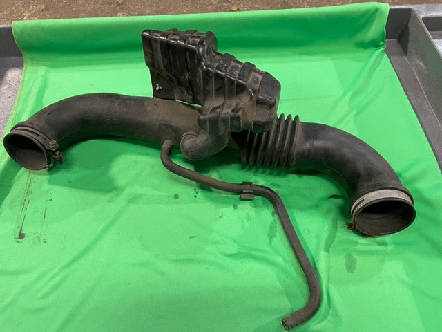 02 Miata Intake Pipe Assembly [Used]