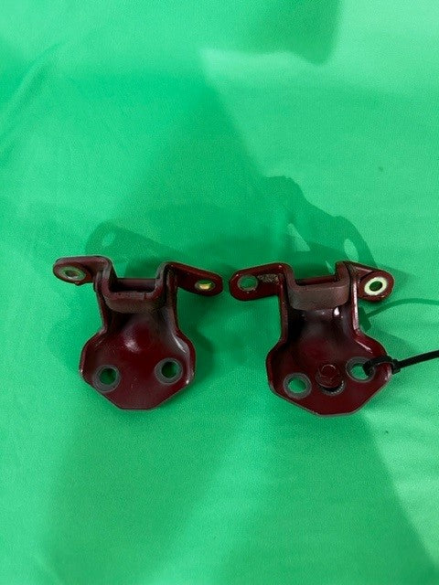 90-97 Miata Door Hinge Upper [Used]