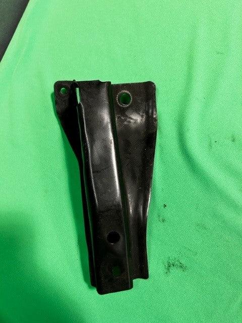 90-97 Miata Center Support Bracket [Used]