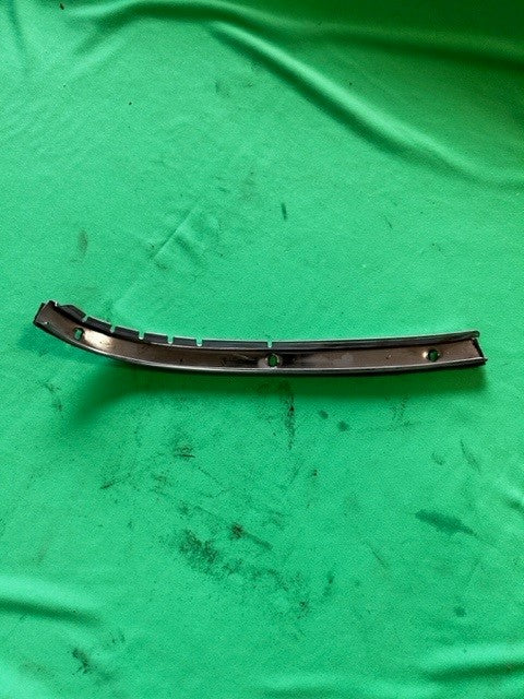 90-05 Miata Weatherstrip Retainer [Used]