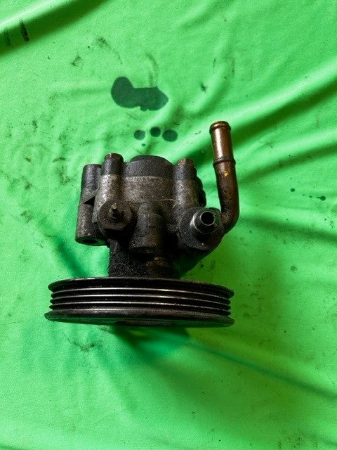 90-05 Miata power Steering Pump [Used]