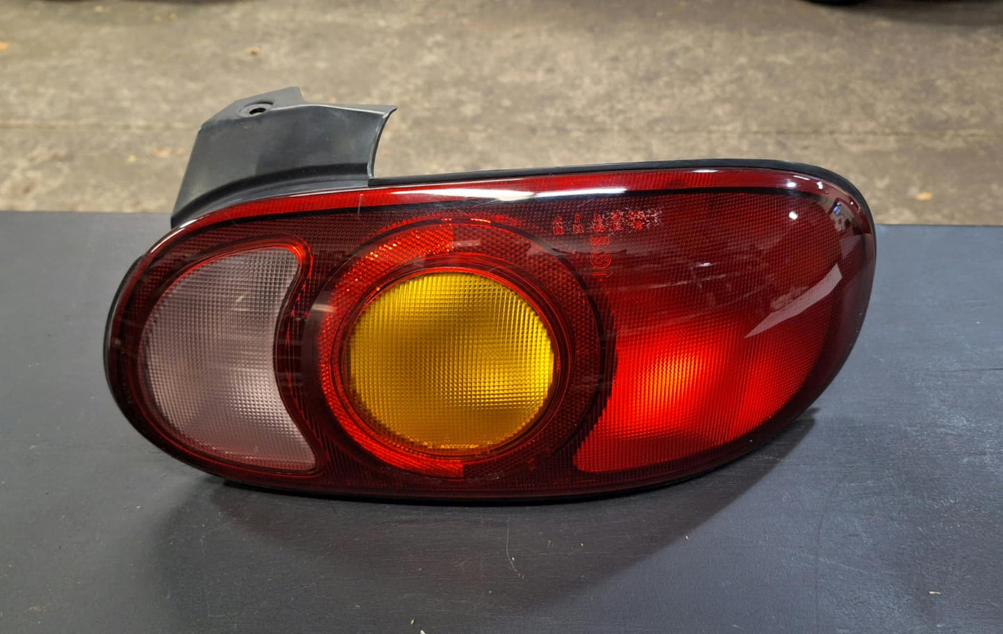 99-00 NB1 Mazda Miata Tail Light Housing R